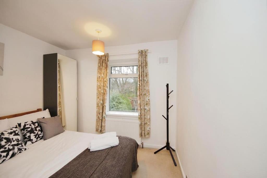 Beautiful Home Close To Town Free Netflix, Wifi Solihull Exterior photo